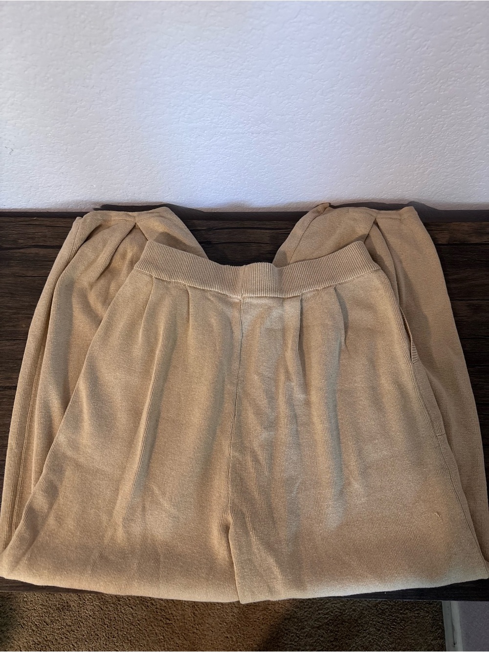 Pants size medium - Picture 2 of 3